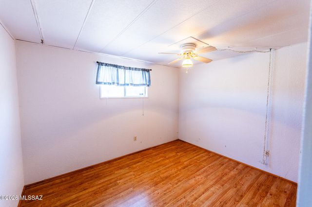 24261 E Shawnee Trail, Benson, AZ 85602