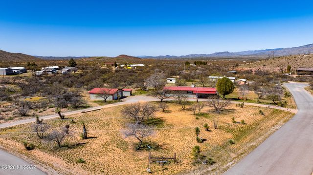 24261 E Shawnee Trail, Benson, AZ 85602