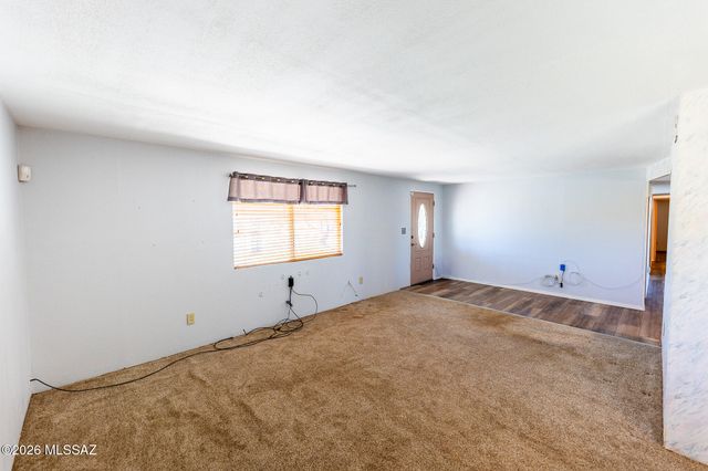24261 E Shawnee Trail, Benson, AZ 85602