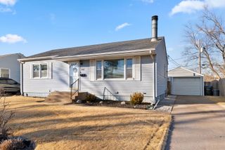 2422 Dugan Court, Davenport, IA 52804