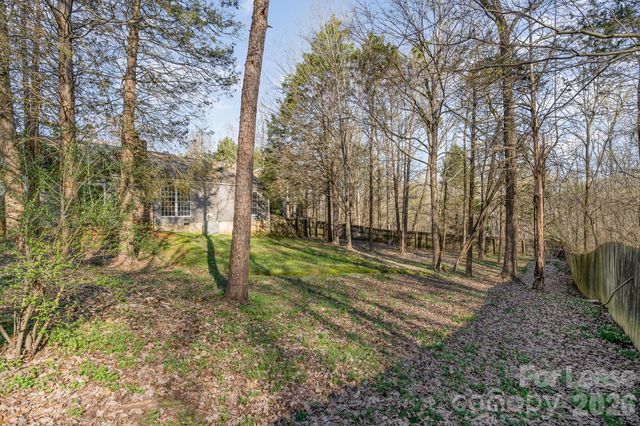 11100 Deerpath Court, Charlotte, NC 28262