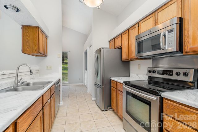 11100 Deerpath Court, Charlotte, NC 28262