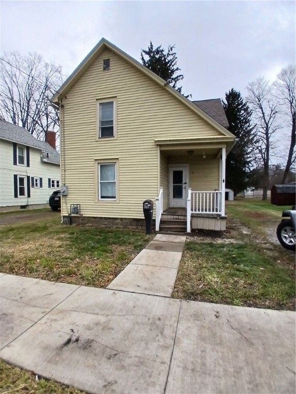 7 Chestnut Street, Bath, NY 14810