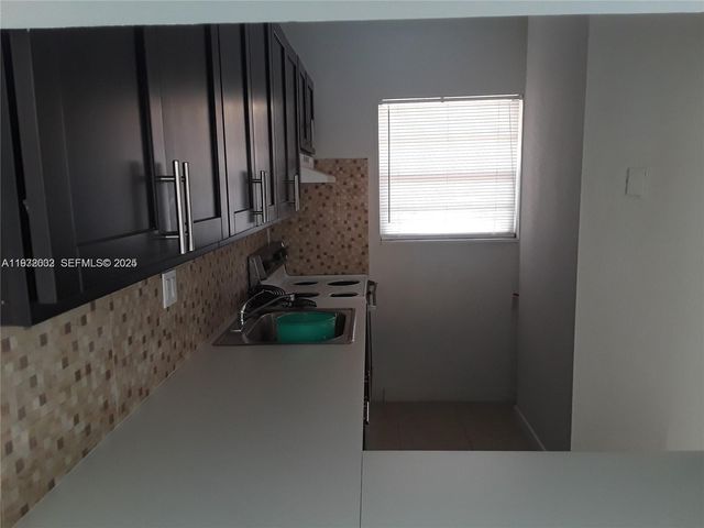 3675 W 11th Ave 315, Hialeah, FL 33012