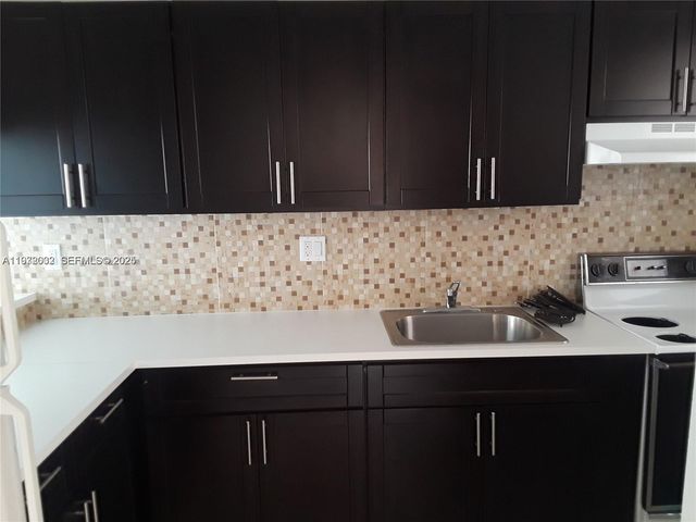 3675 W 11th Ave 315, Hialeah, FL 33012