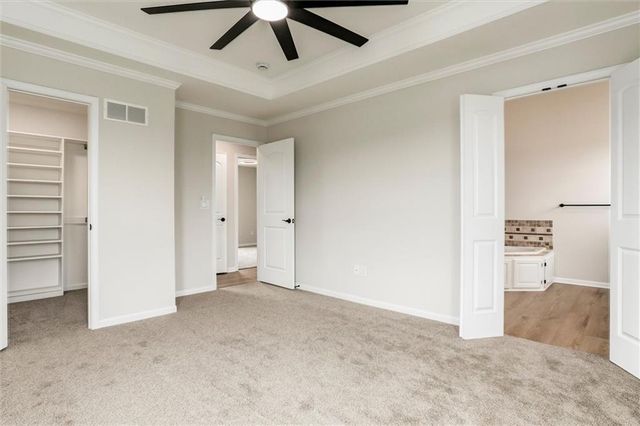12106 E 214th Street, Peculiar, MO 64078