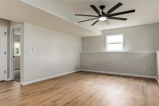 12106 E 214th Street, Peculiar, MO 64078