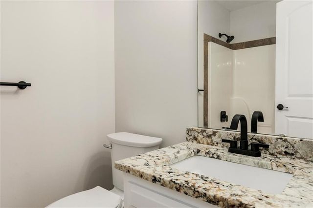 12106 E 214th Street, Peculiar, MO 64078