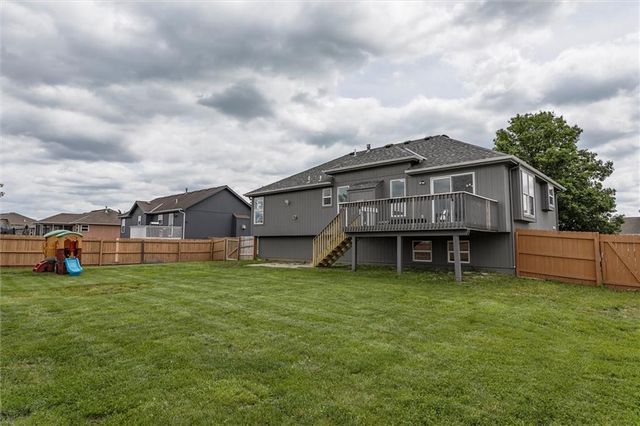 12106 E 214th Street, Peculiar, MO 64078