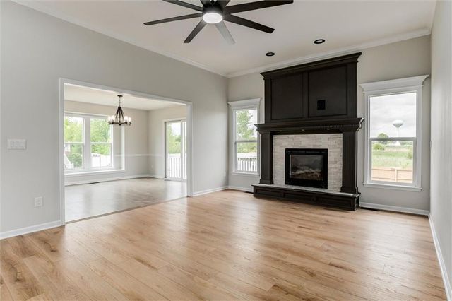 12106 E 214th Street, Peculiar, MO 64078