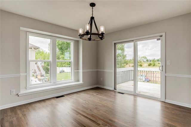12106 E 214th Street, Peculiar, MO 64078
