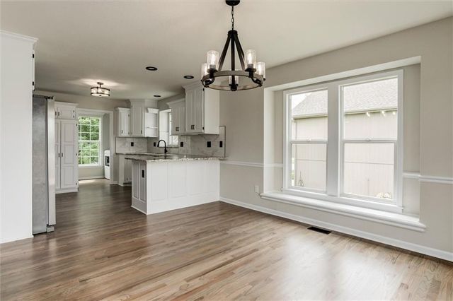 12106 E 214th Street, Peculiar, MO 64078