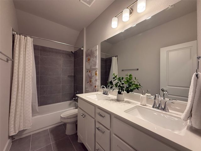 538 Torrey Pines Circle, Heath, TX 75032