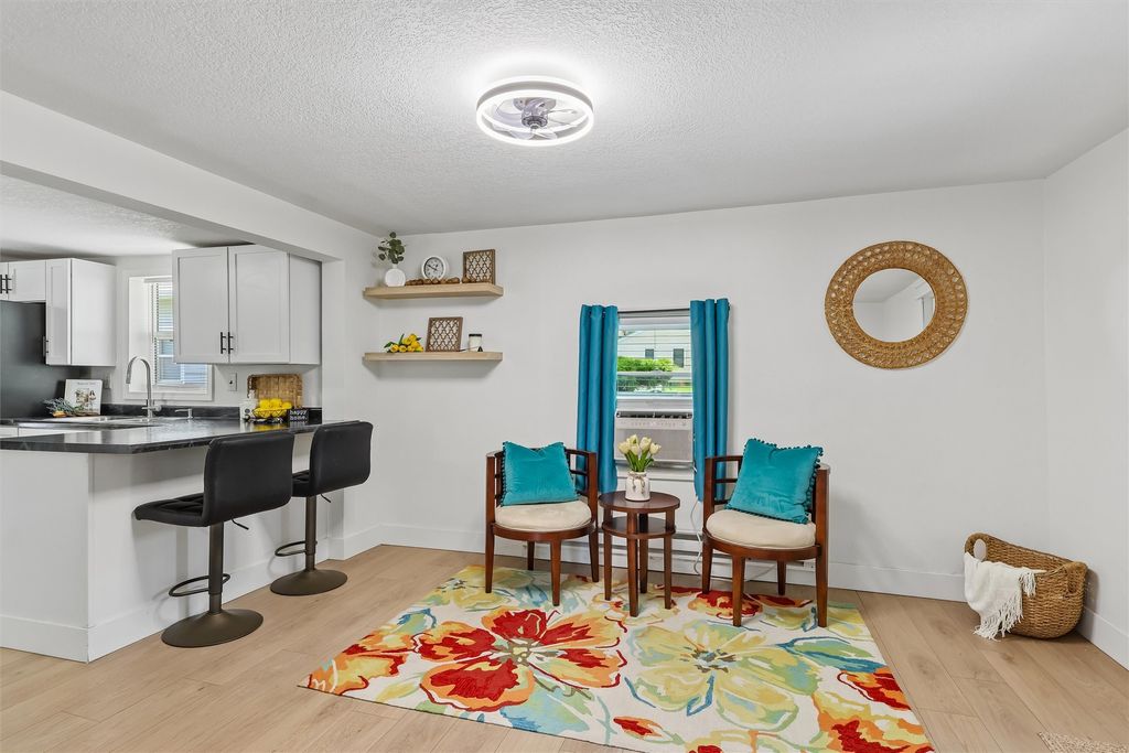 1214 Herold Avenue, Des Moines, IA 50315