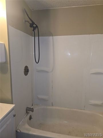 113 Carl Street, Buffalo, NY 14215