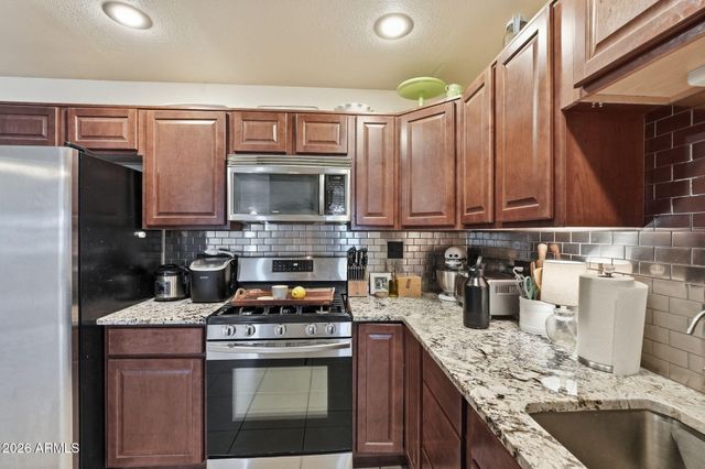 2352 E DELGADO Street, Phoenix, AZ 85022