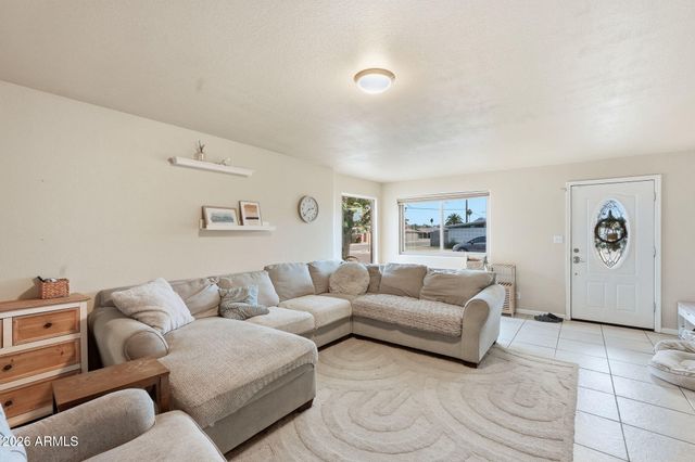 2352 E DELGADO Street, Phoenix, AZ 85022