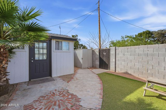 2352 E DELGADO Street, Phoenix, AZ 85022