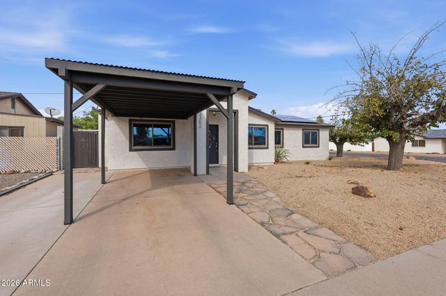 2352 E DELGADO Street, Phoenix, AZ 85022