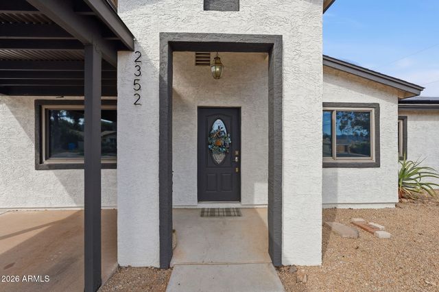 2352 E DELGADO Street, Phoenix, AZ 85022