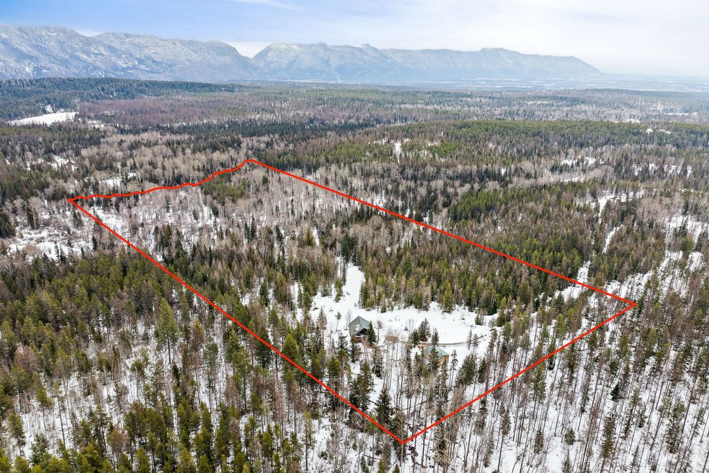 3083 Witty Lane, Columbia Falls, MT 59912 photo 3