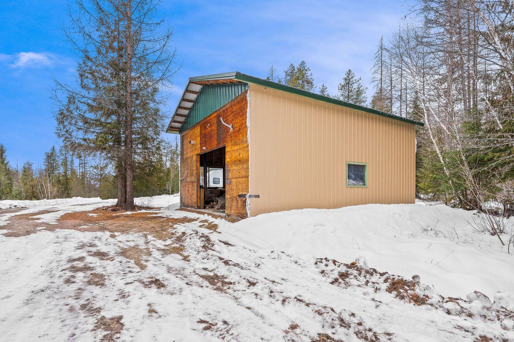 3083 Witty Lane, Columbia Falls, MT 59912 photo 39