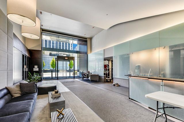 240 E ILLINOIS Street 606, Chicago, IL 60611