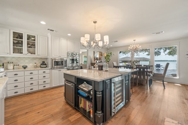 4509 Deleon Court, De Cordova, TX 76049