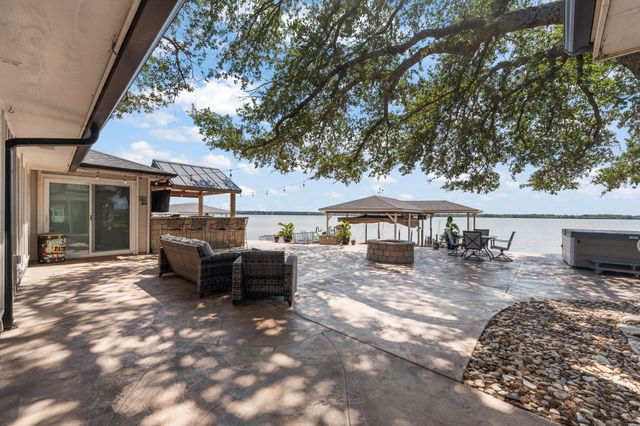 4509 Deleon Court, De Cordova, TX 76049