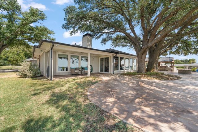 4509 Deleon Court, De Cordova, TX 76049