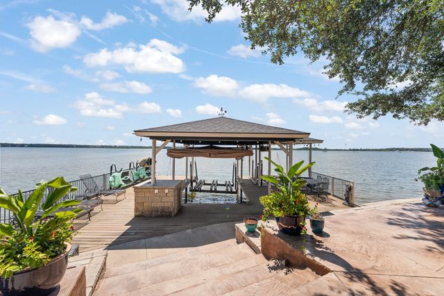 4509 Deleon Court, De Cordova, TX 76049