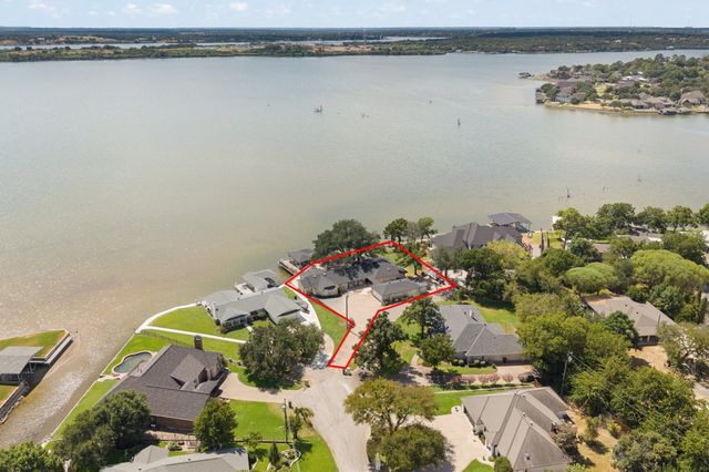 4509 Deleon Court, De Cordova, TX 76049