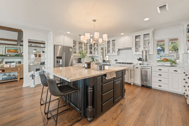 4509 Deleon Court, De Cordova, TX 76049