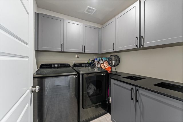 8419 Jetty Glen Drive, Cypress, TX 77433