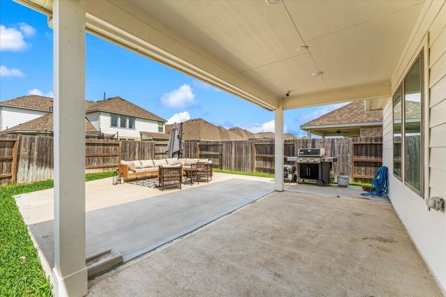 8419 Jetty Glen Drive, Cypress, TX 77433
