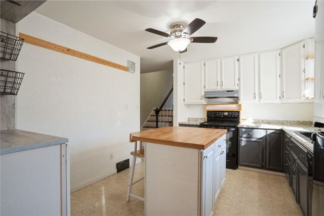 6240 33rd Avenue Drive, Shellsburg, IA 52332