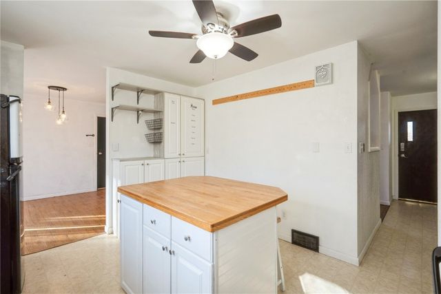 6240 33rd Avenue Drive, Shellsburg, IA 52332