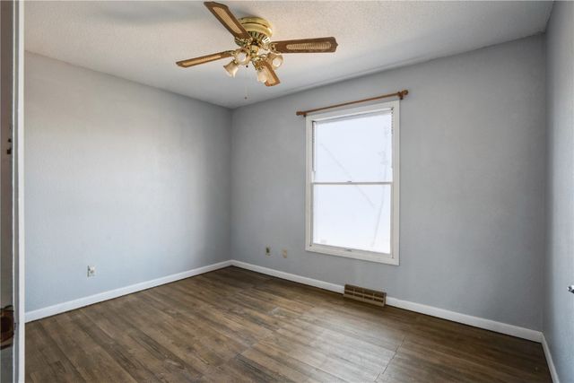 6240 33rd Avenue Drive, Shellsburg, IA 52332