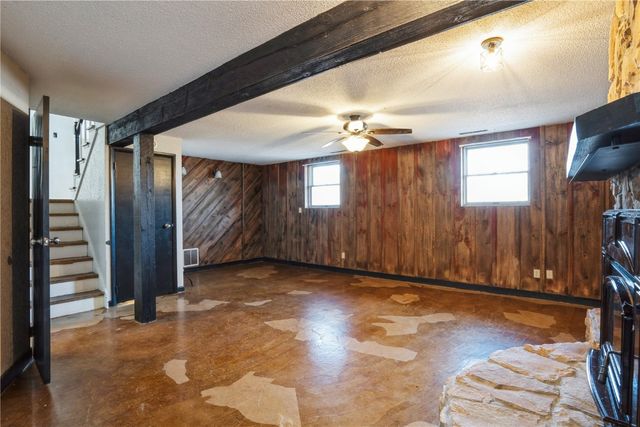 6240 33rd Avenue Drive, Shellsburg, IA 52332