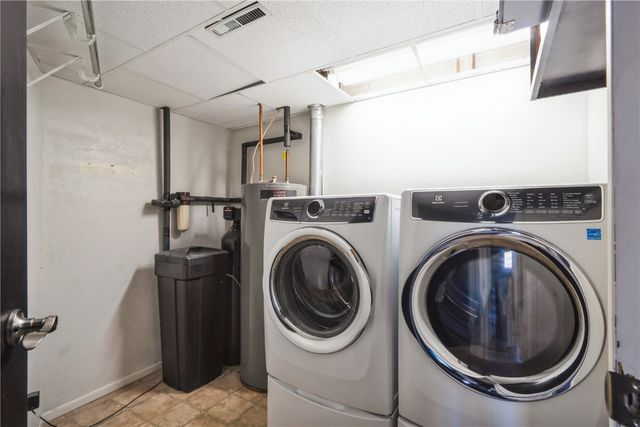 6240 33rd Avenue Drive, Shellsburg, IA 52332