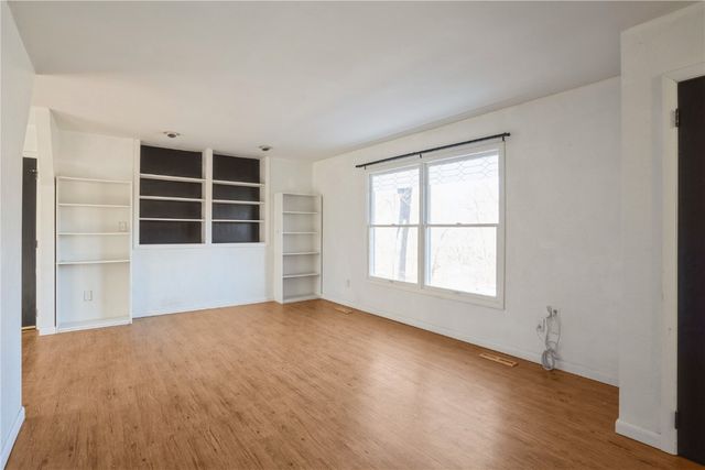 6240 33rd Avenue Drive, Shellsburg, IA 52332