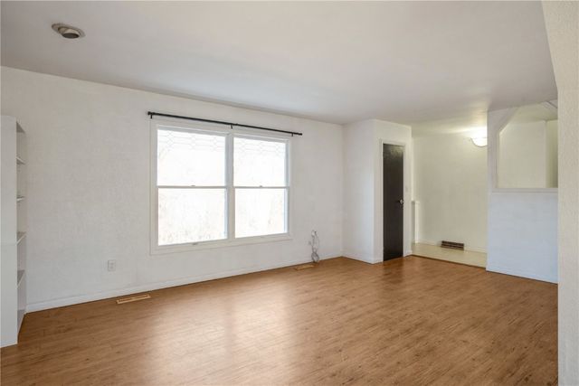 6240 33rd Avenue Drive, Shellsburg, IA 52332