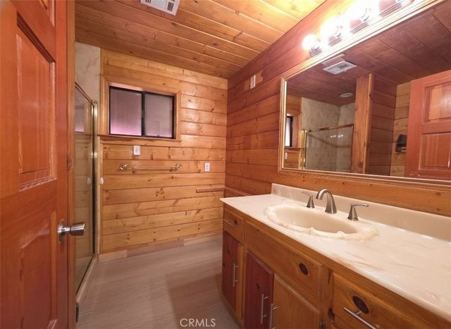 33207 Juniper Lane, Green Valley Lake, CA 92341