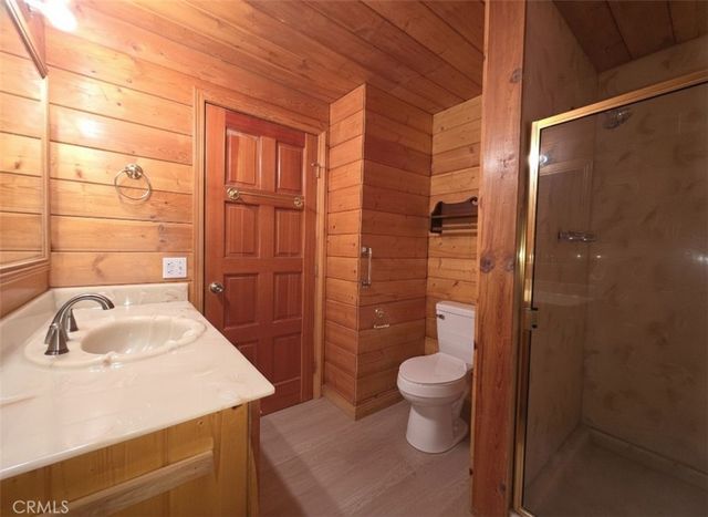 33207 Juniper Lane, Green Valley Lake, CA 92341