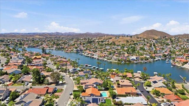 23316 Gray Fox Drive, Canyon Lake, CA 92587