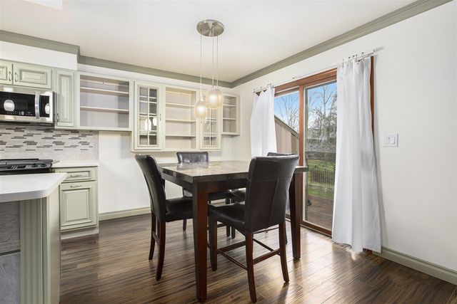 548 Park Place, Saline, MI 48176