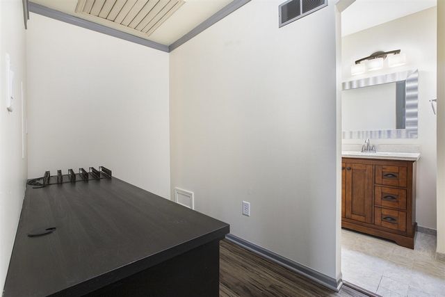 548 Park Place, Saline, MI 48176