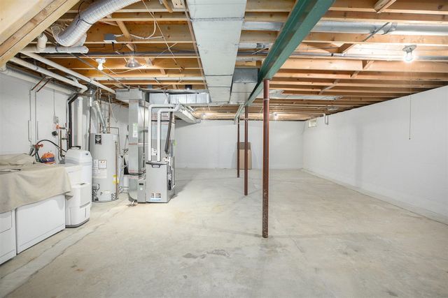 548 Park Place, Saline, MI 48176