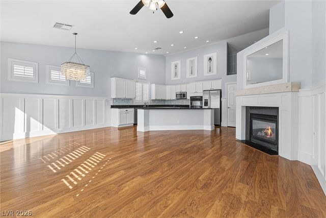 327 Carlisle Crossing Street, Las Vegas, NV 89138