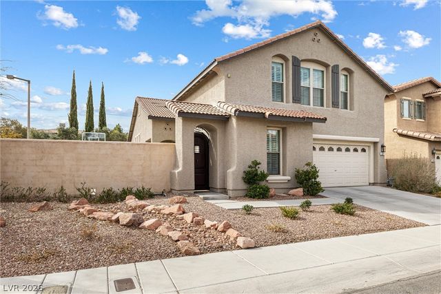 327 Carlisle Crossing Street, Las Vegas, NV 89138